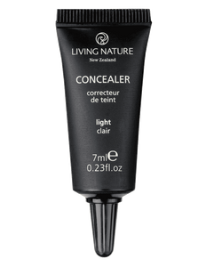 Living Nature Concealer in Light Colour is a creamy formula which matches Living Nature foundation products.