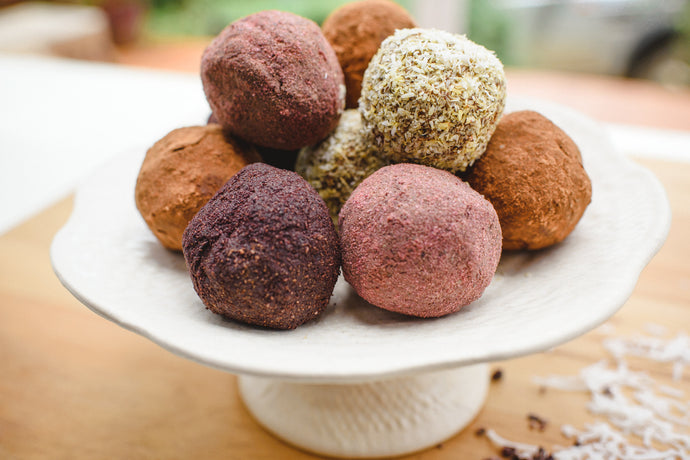 Cacao & Coconut Party Bliss Balls (Healthy!)