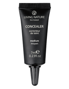 Living Nature Concealer in Medium Colour is a creamy formula which matches Living Nature foundation products.